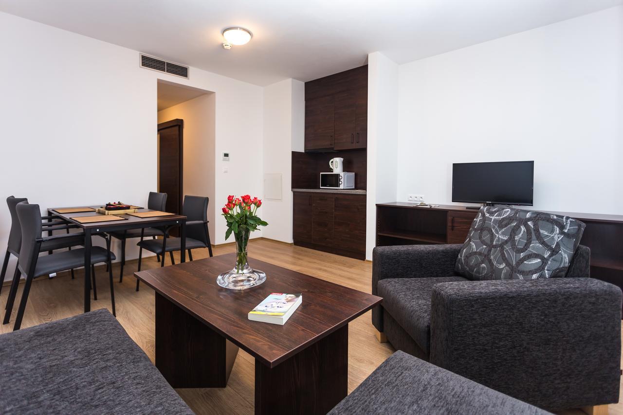 Barok Hotel And Apartments Bratislava Eksteriør bilde