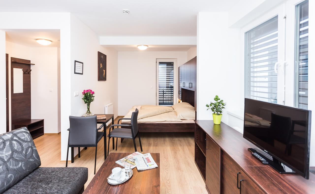 Barok Hotel And Apartments Bratislava Eksteriør bilde